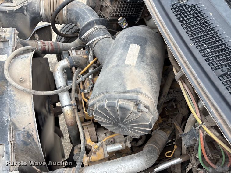 image for item ED5835 2004 Ford F750 dump truck