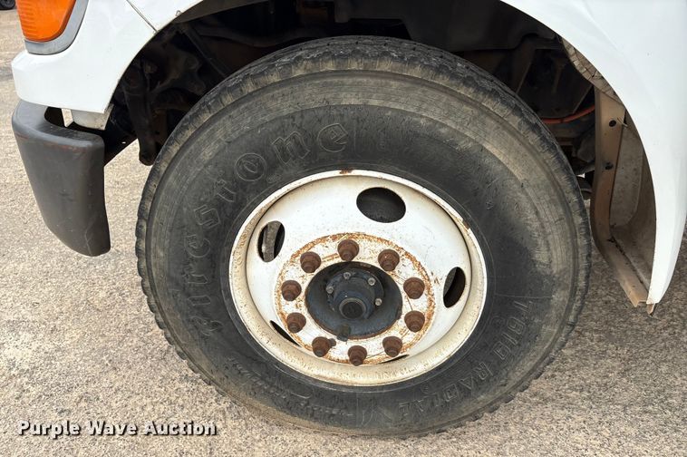 image for item ED5835 2004 Ford F750 dump truck