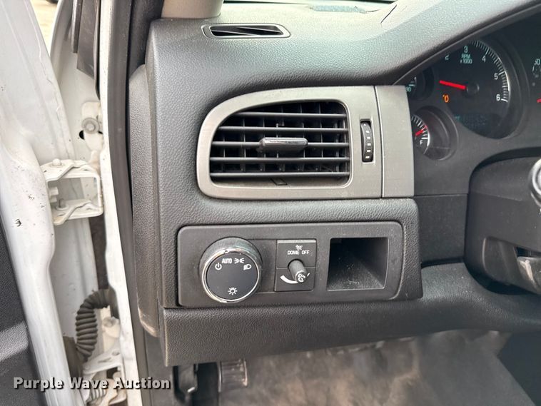 image for item ED5844 2013 Chevrolet Tahoe Police SUV