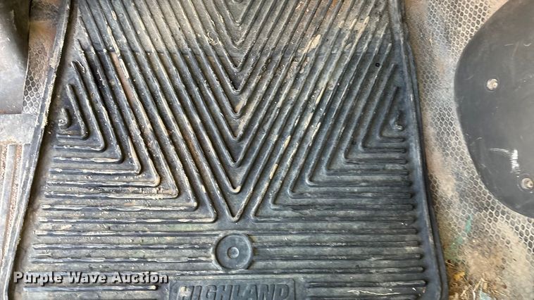 image for item EE4064 2004 Chevrolet Silverado 2500HD pickup truck