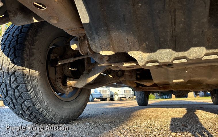 image for item EE4065 2006 GMC Sierra 2500HD pickup truck