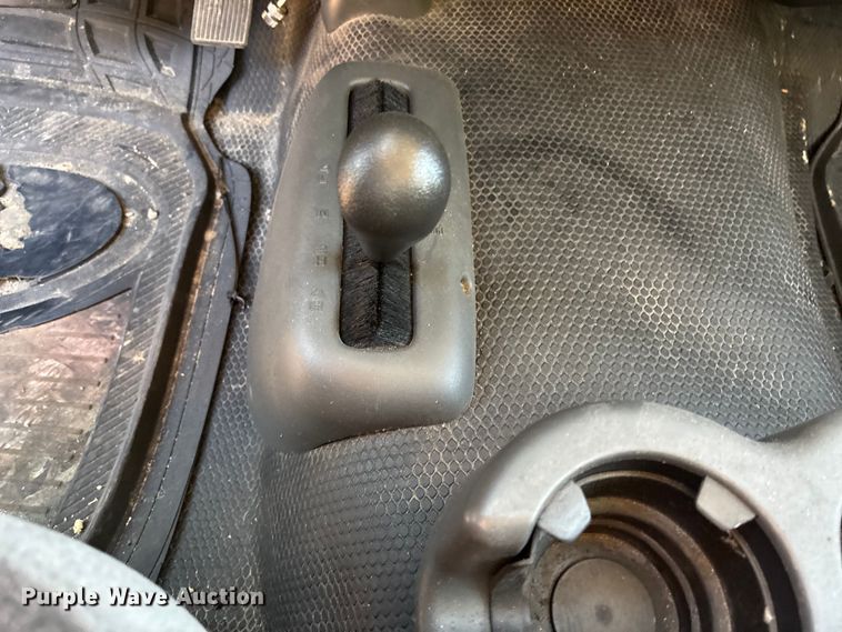 image for item EE4065 2006 GMC Sierra 2500HD pickup truck