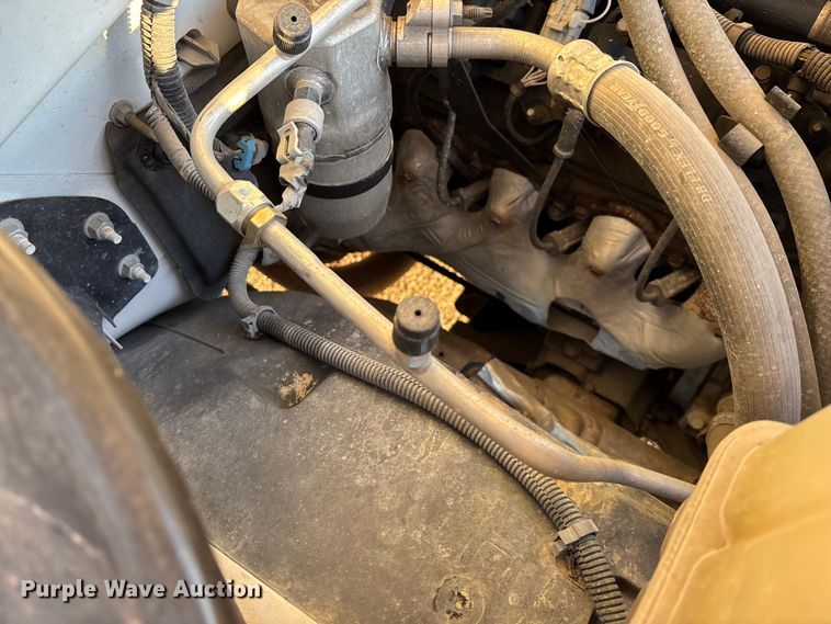 image for item EE4065 2006 GMC Sierra 2500HD pickup truck