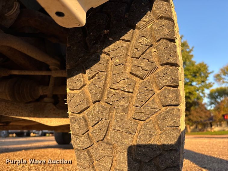 image for item EE4065 2006 GMC Sierra 2500HD pickup truck