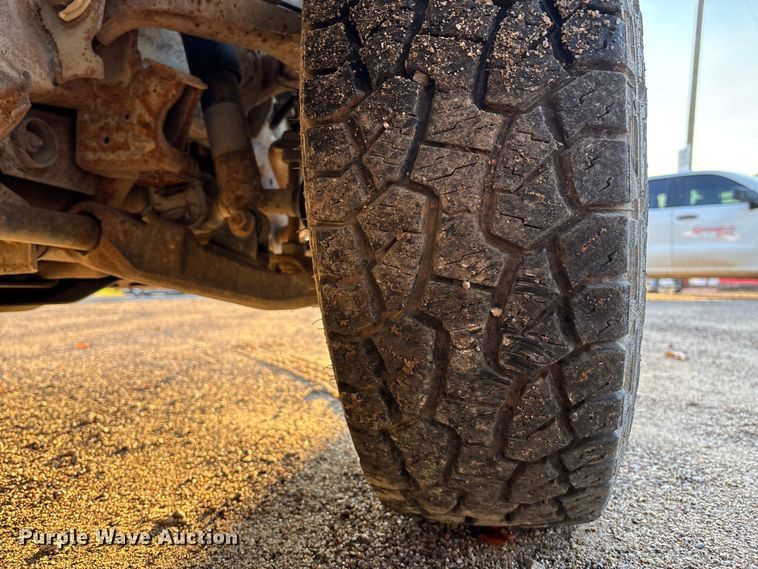 image for item EE4065 2006 GMC Sierra 2500HD pickup truck