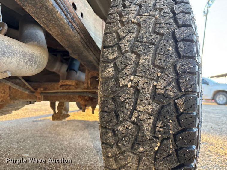 image for item EE4065 2006 GMC Sierra 2500HD pickup truck