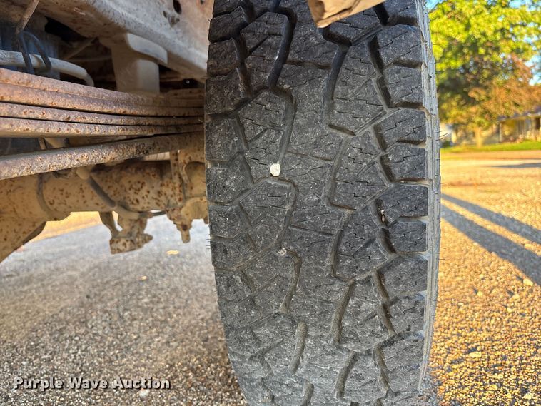 image for item EE4065 2006 GMC Sierra 2500HD pickup truck