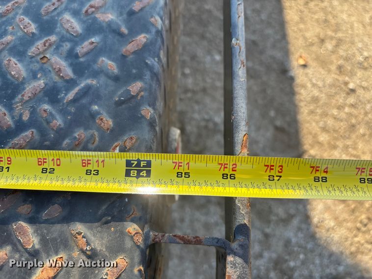 image for item EE4066 2005 GMC Sierra 1500 flatbed pickup truck