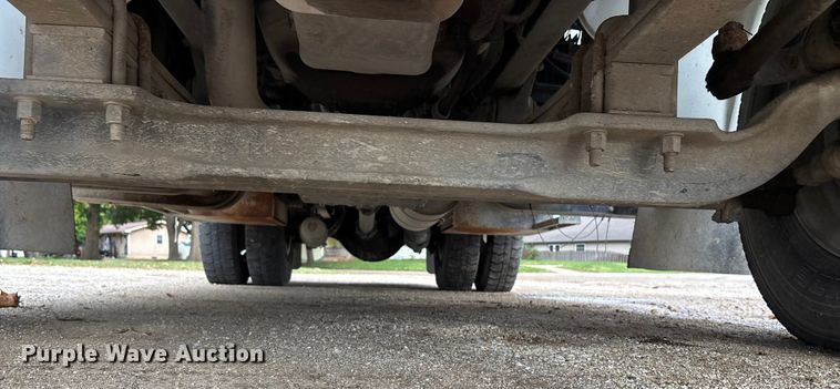 image for item EE4067 2001 Freightliner FL70 bucket truck