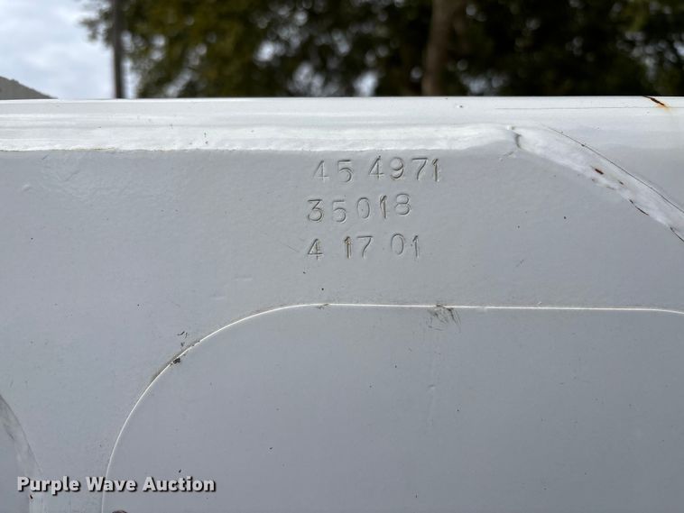 image for item EE4067 2001 Freightliner FL70 bucket truck