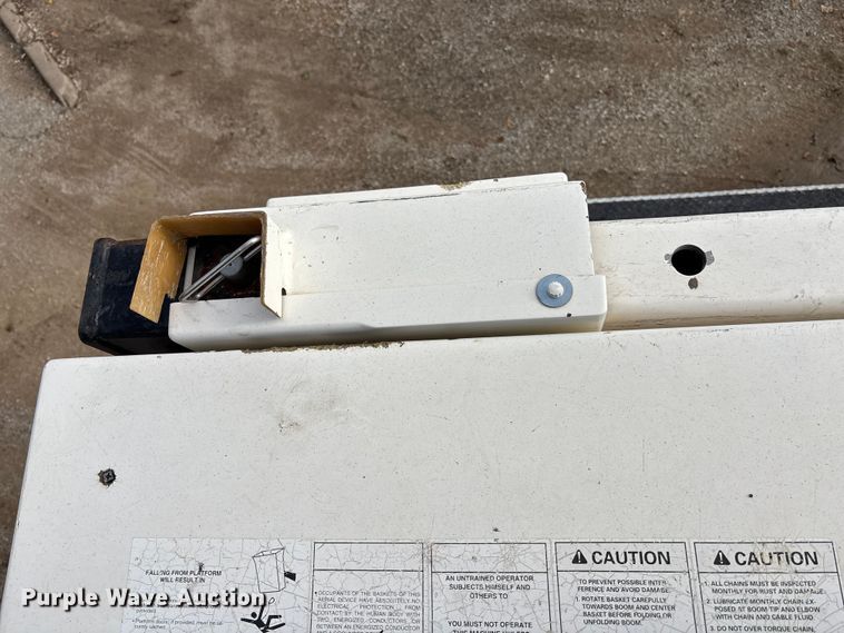 image for item EE4067 2001 Freightliner FL70 bucket truck