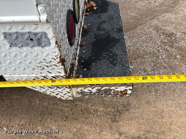 image for item EE4067 2001 Freightliner FL70 bucket truck