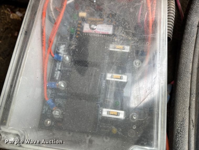 image for item EE4067 2001 Freightliner FL70 bucket truck