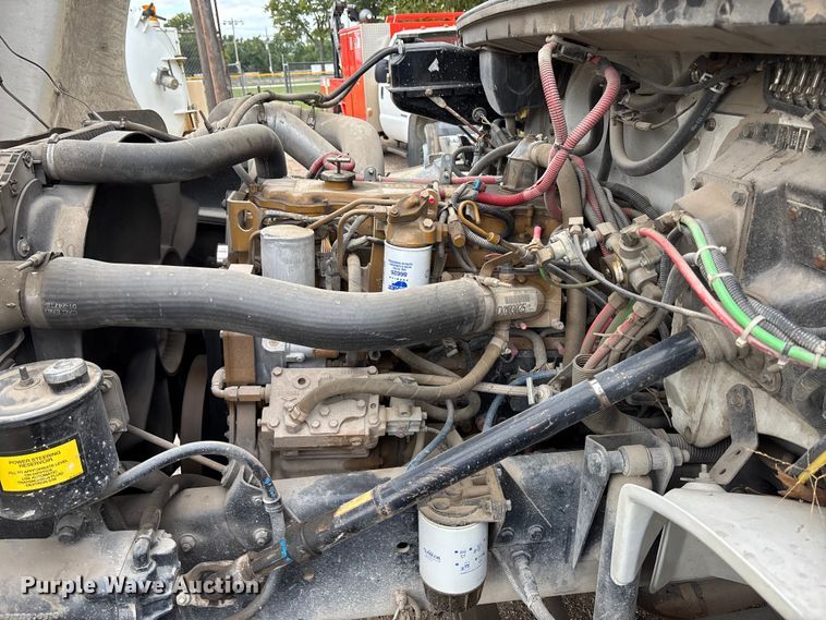 image for item EE4067 2001 Freightliner FL70 bucket truck