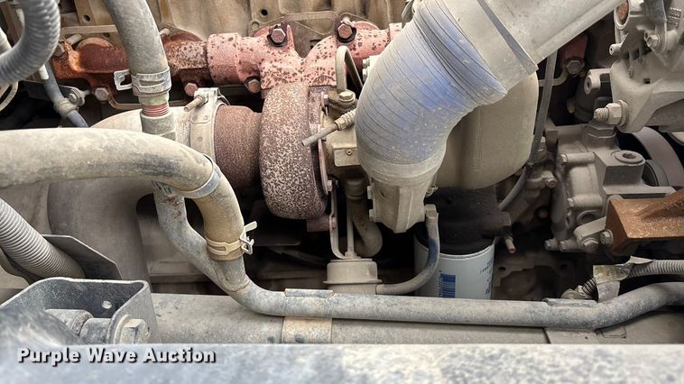 image for item EE4067 2001 Freightliner FL70 bucket truck