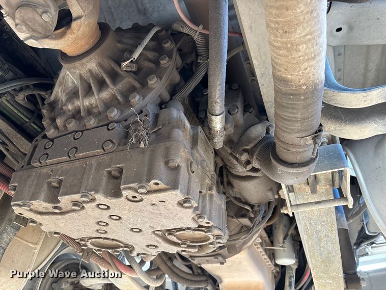 image for item EE4068 2003 Freightliner M2 digger derrick truck