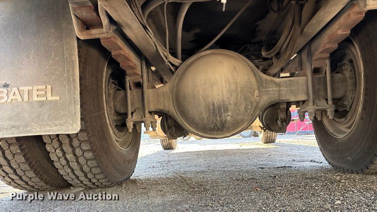 image for item EE4068 2003 Freightliner M2 digger derrick truck