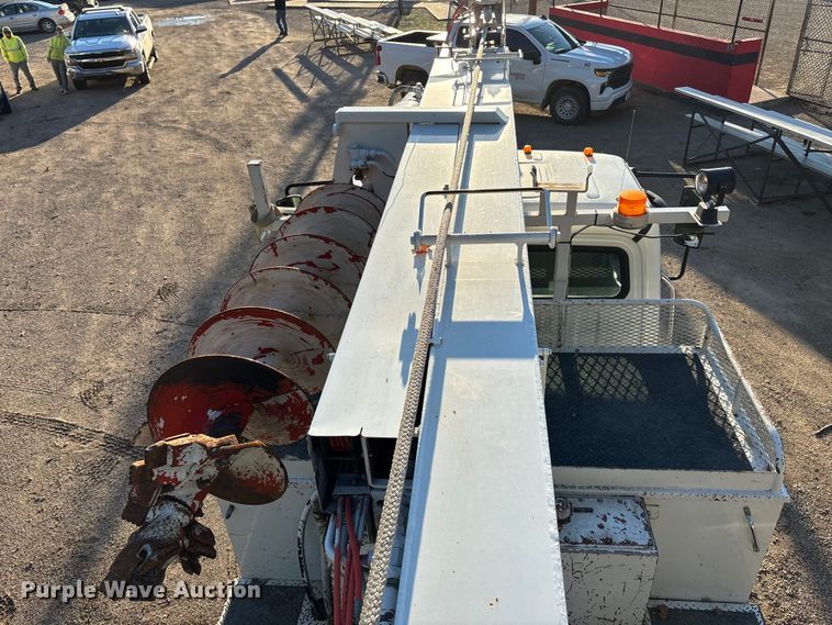 image for item EE4068 2003 Freightliner M2 digger derrick truck