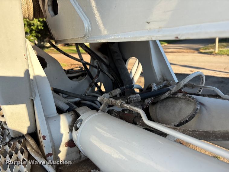 image for item EE4068 2003 Freightliner M2 digger derrick truck