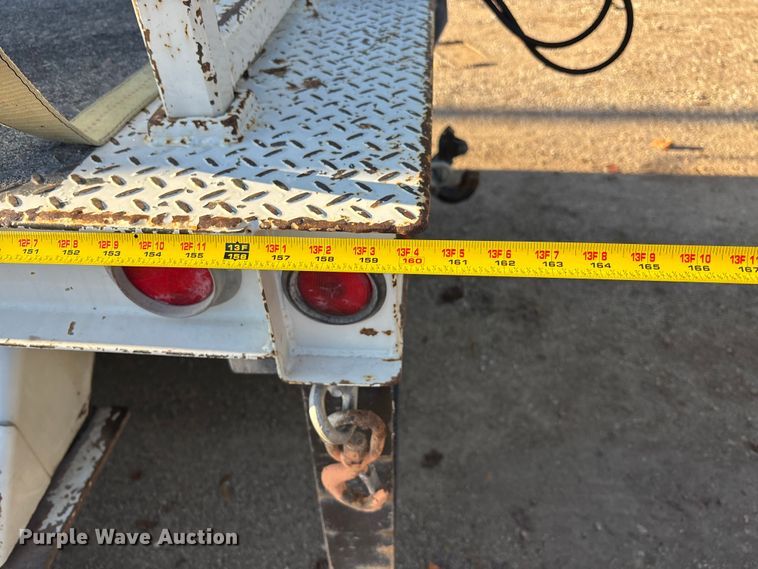 image for item EE4068 2003 Freightliner M2 digger derrick truck