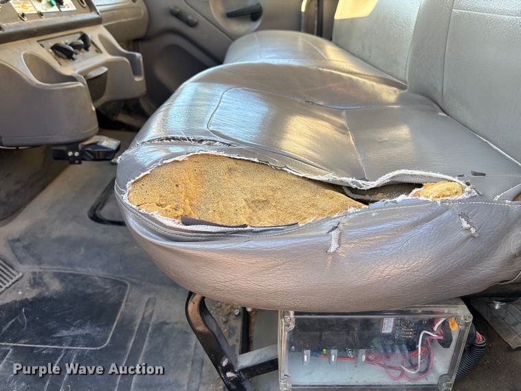 image for item EE4068 2003 Freightliner M2 digger derrick truck