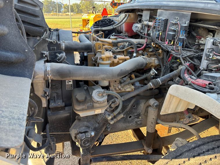 image for item EE4068 2003 Freightliner M2 digger derrick truck