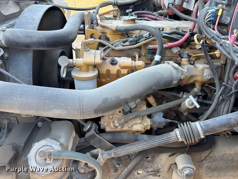 image for item EE4068 2003 Freightliner M2 digger derrick truck