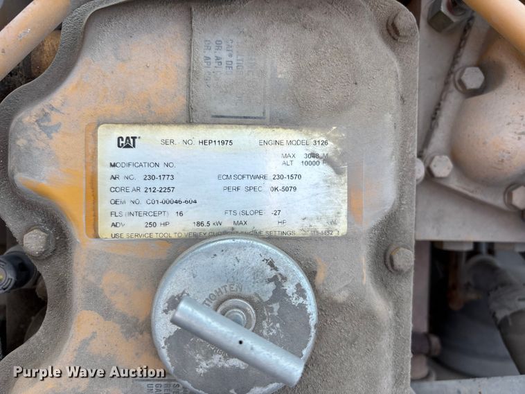 image for item EE4068 2003 Freightliner M2 digger derrick truck