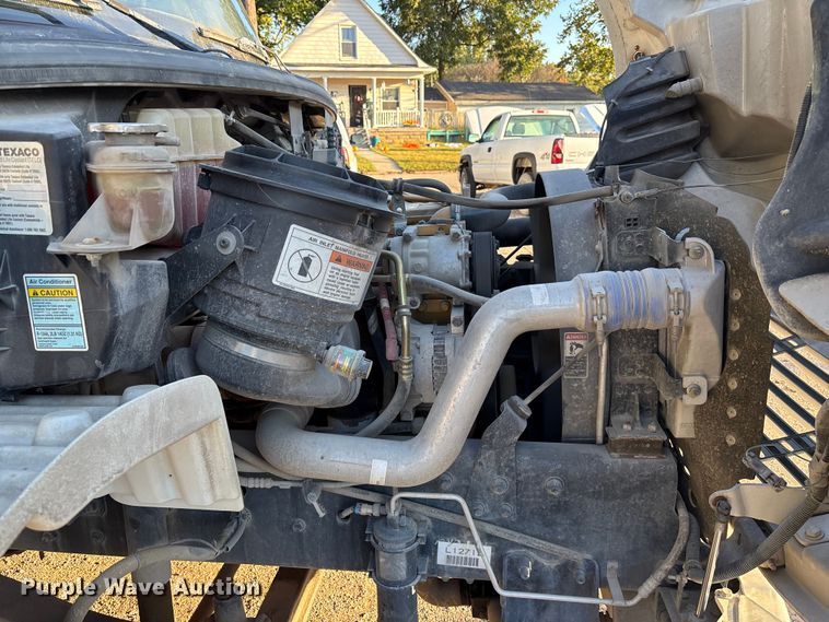 image for item EE4068 2003 Freightliner M2 digger derrick truck