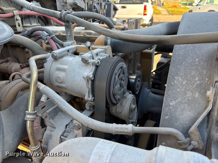 image for item EE4068 2003 Freightliner M2 digger derrick truck