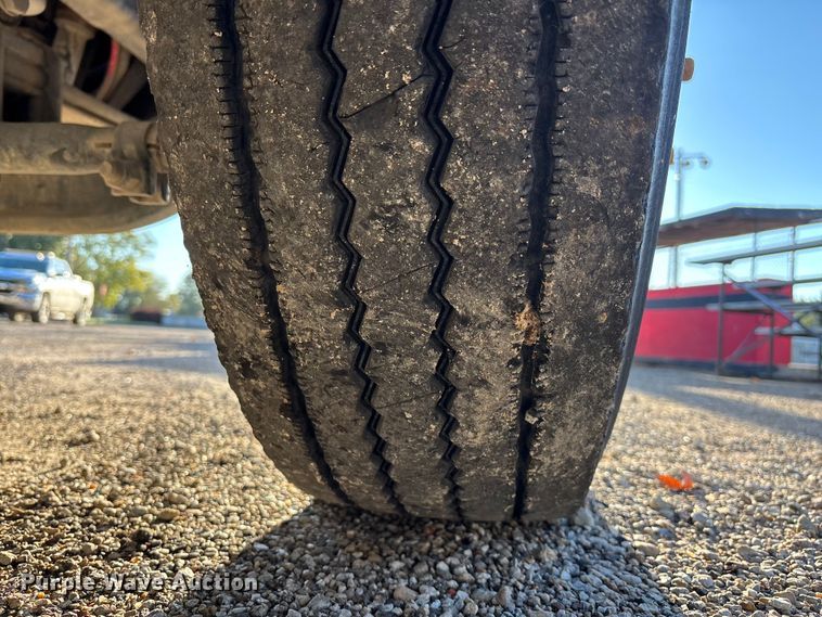 image for item EE4068 2003 Freightliner M2 digger derrick truck