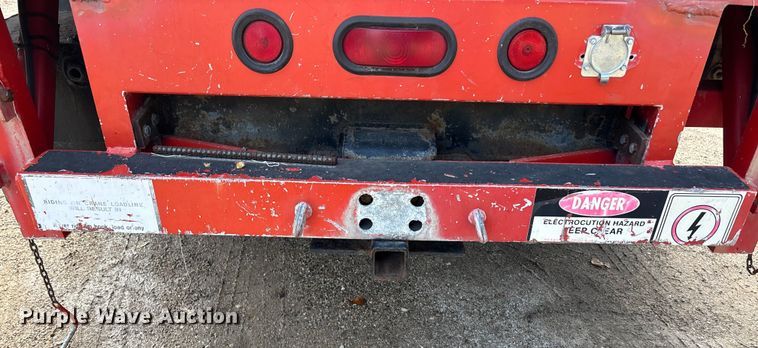 image for item EE4069 1999 Ford F550 Super Duty flatbed truck