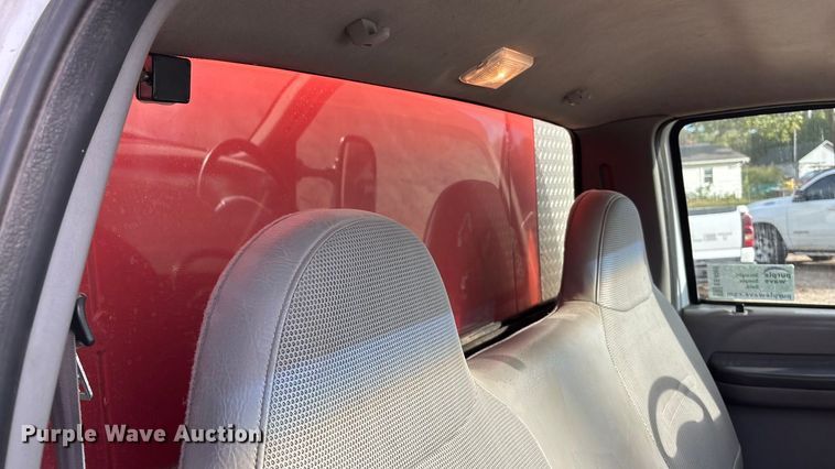 image for item EE4069 1999 Ford F550 Super Duty flatbed truck