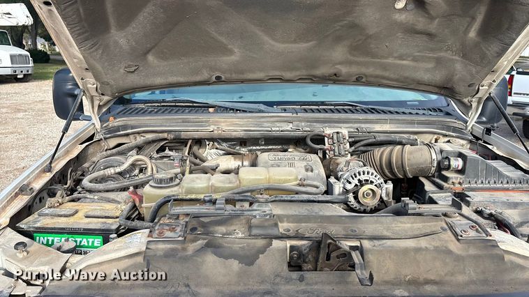 image for item EE4069 1999 Ford F550 Super Duty flatbed truck