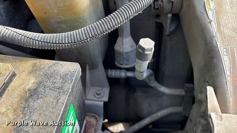 image for item EE4069 1999 Ford F550 Super Duty flatbed truck