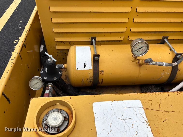 image for item EE4071 Rosco RA-200 melter applicator