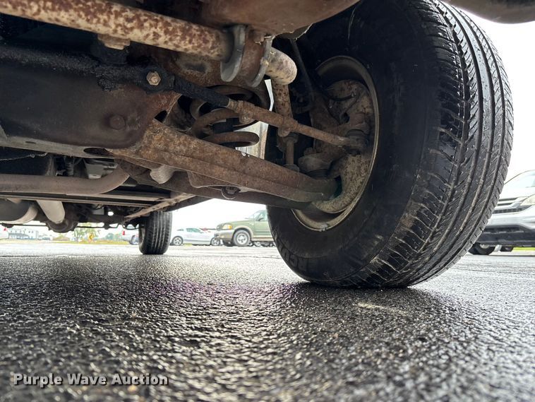 image for item EE4113 1999 Chevrolet Suburban C1500 SUV