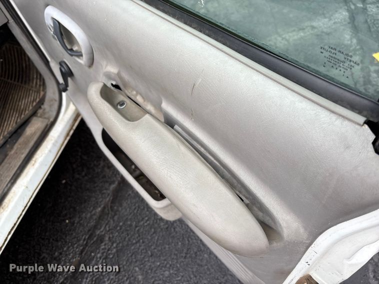 image for item EE4113 1999 Chevrolet Suburban C1500 SUV