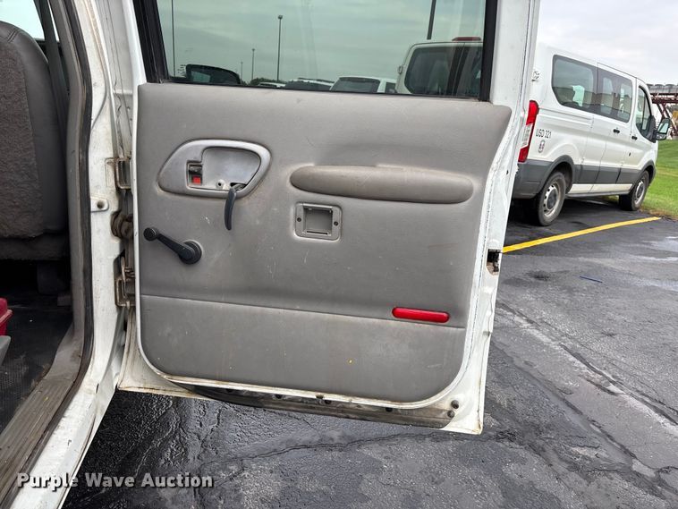 image for item EE4113 1999 Chevrolet Suburban C1500 SUV