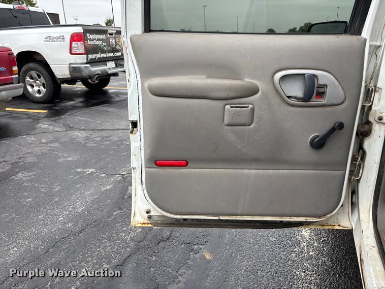 image for item EE4113 1999 Chevrolet Suburban C1500 SUV