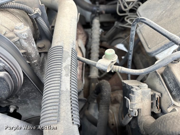 image for item EE4113 1999 Chevrolet Suburban C1500 SUV