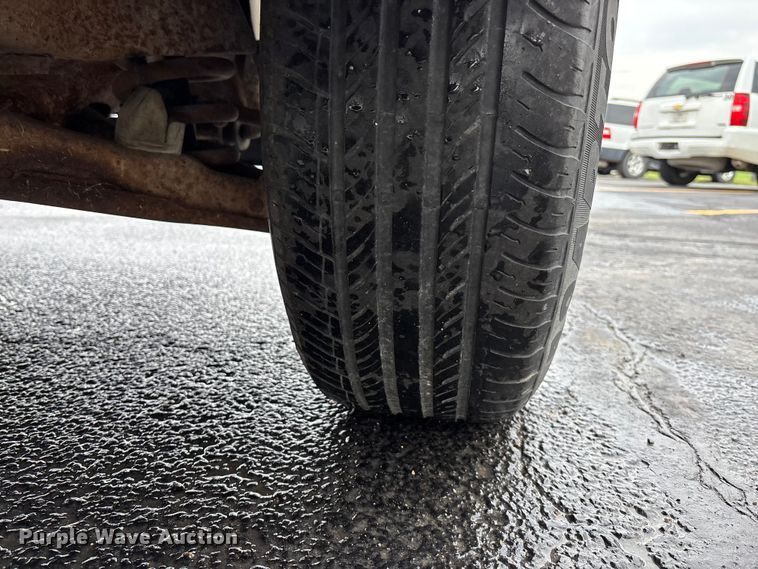 image for item EE4113 1999 Chevrolet Suburban C1500 SUV