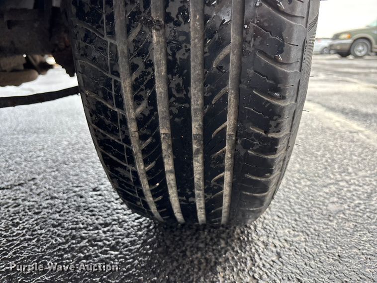 image for item EE4113 1999 Chevrolet Suburban C1500 SUV