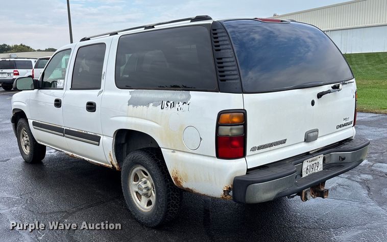 image for item EE4114 2005 Chevrolet Suburban 1500  SUV