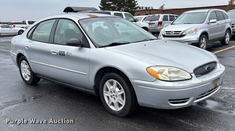 image for item EE4115 2006 Ford Taurus 
