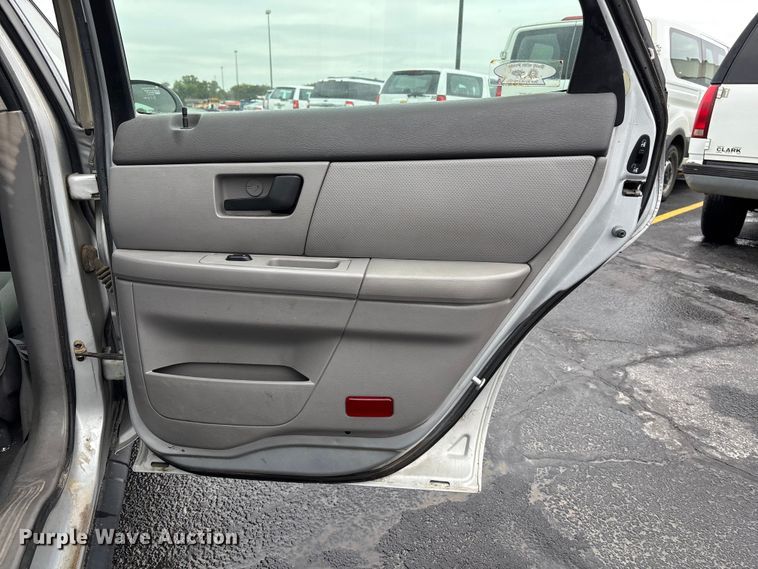 image for item EE4115 2006 Ford Taurus 