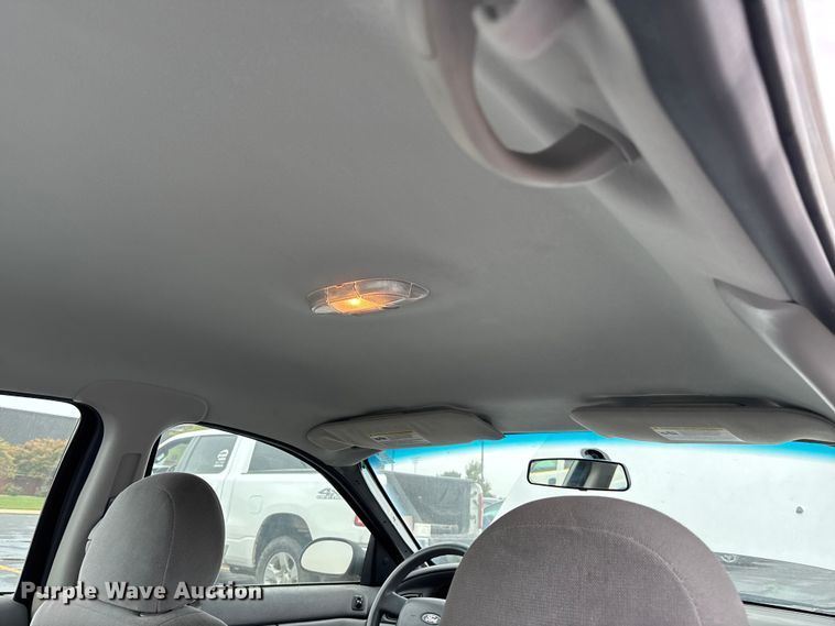 image for item EE4115 2006 Ford Taurus 