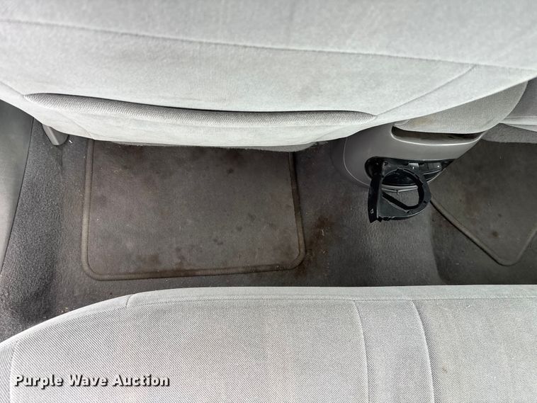 image for item EE4115 2006 Ford Taurus 