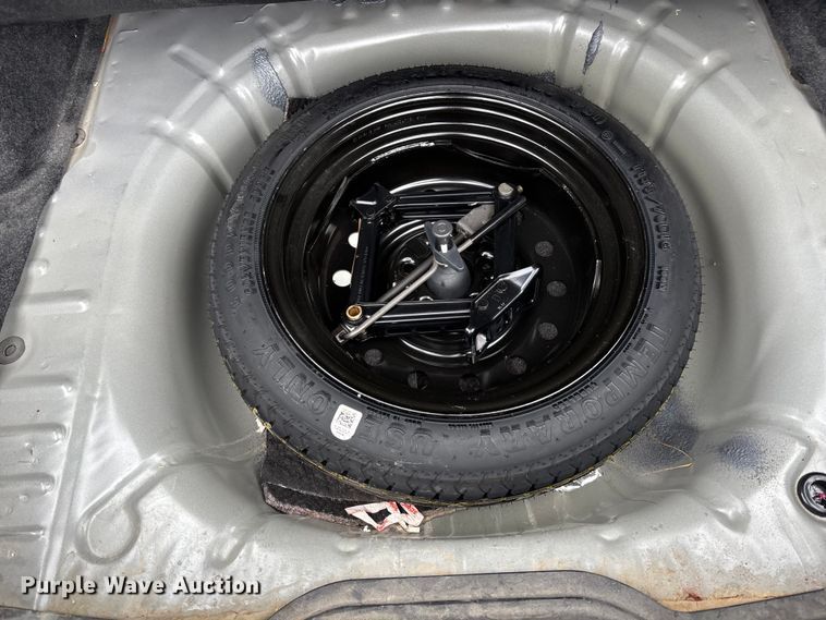 image for item EE4115 2006 Ford Taurus 