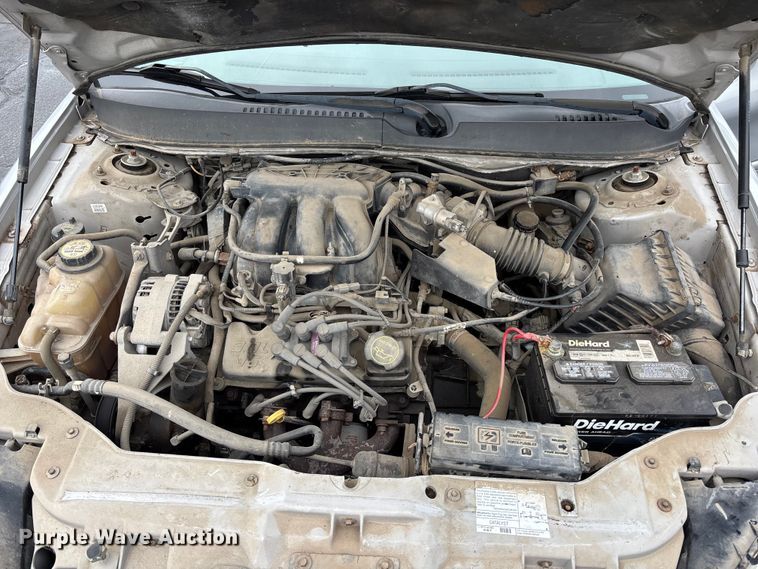 image for item EE4115 2006 Ford Taurus 